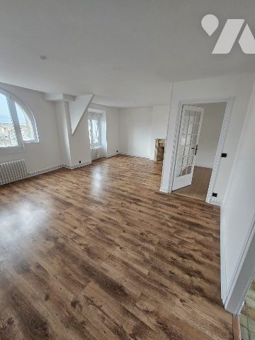 Appartement 3 pièces 85 m² · à Saint-Quentin · 85 m² · 750 €