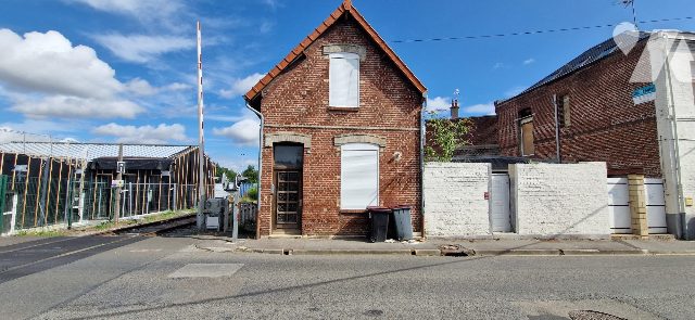Maison 5 pièces 110 m² · à Saint-Quentin · 109,7 m² · 42 000 €