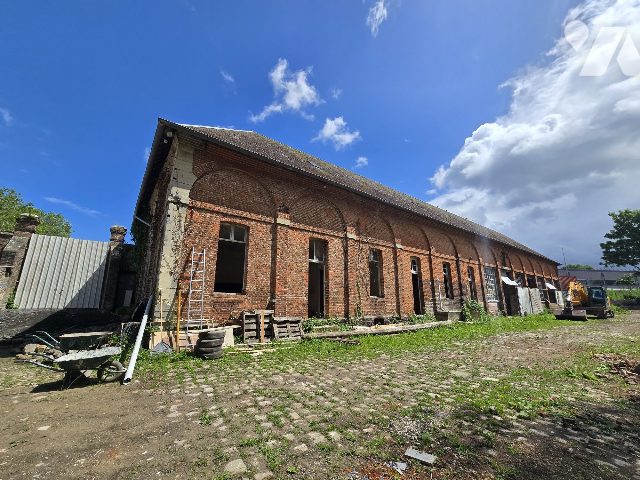 Immeuble 600 m² · à Saint-Quentin · 600 m² · 167 300 €
