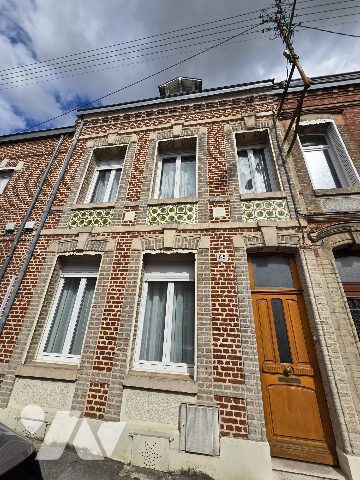 Maison 4 pièces 164 m² · à Saint-Quentin · 163,6 m² · 224 000 €