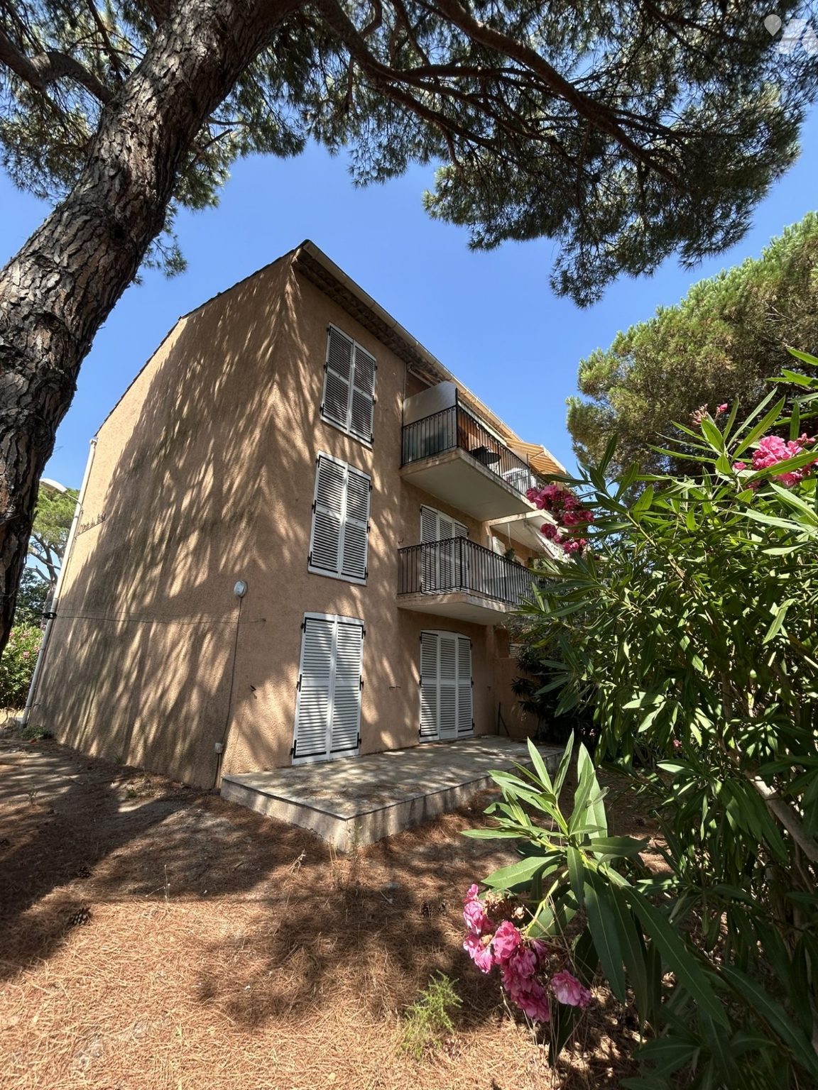 Appartement 2 pièces 49 m² · à Saint-Raphaël · 48,6 m² · 140 000 €