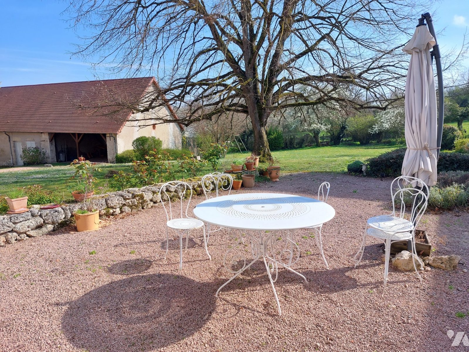 Maison 301m² — Montaigu-le-Blin