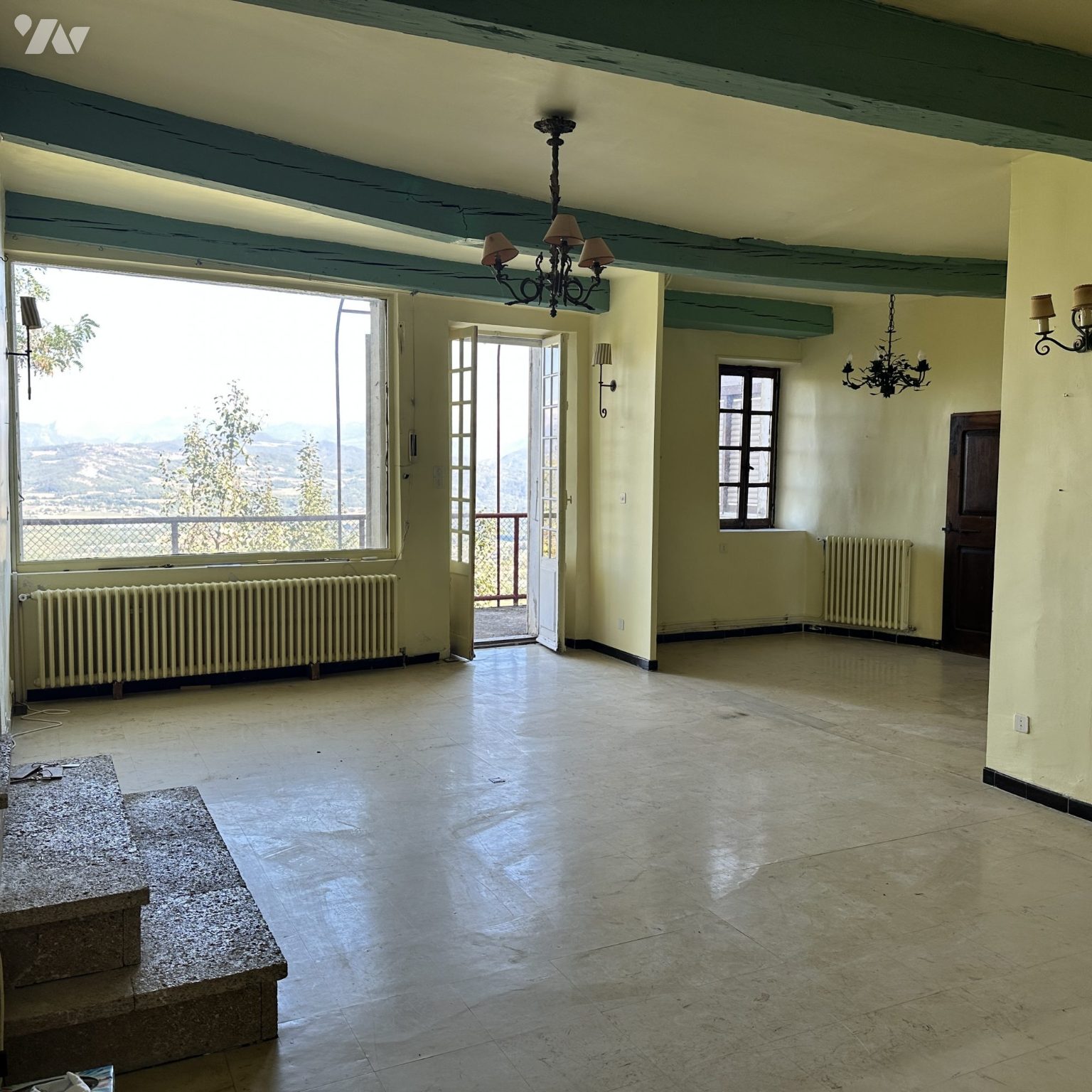 Maison 7 pièces 180 m² · à Upaix · 180 m² · 185 250 €