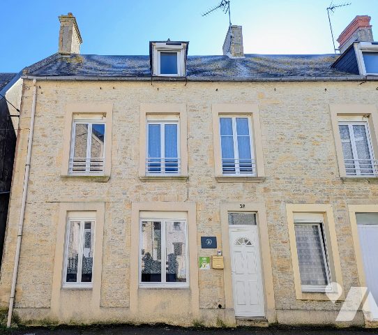Maison 7 pièces 140 m² · à Grandcamp-Maisy · 140 m² · 319 000 €