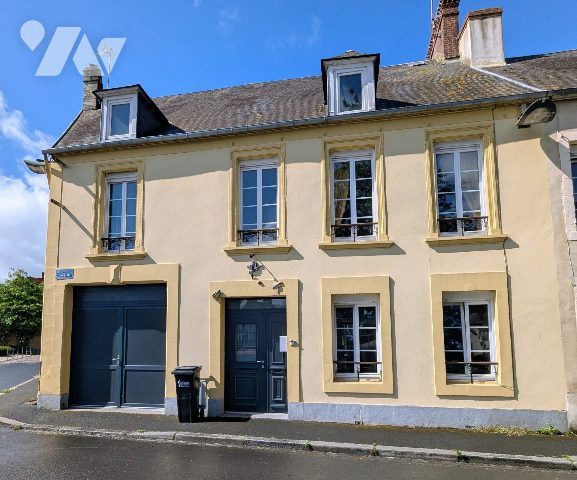 Maison 7 pièces 248 m² · à Isigny-sur-Mer · 248 m² · 233 000 €