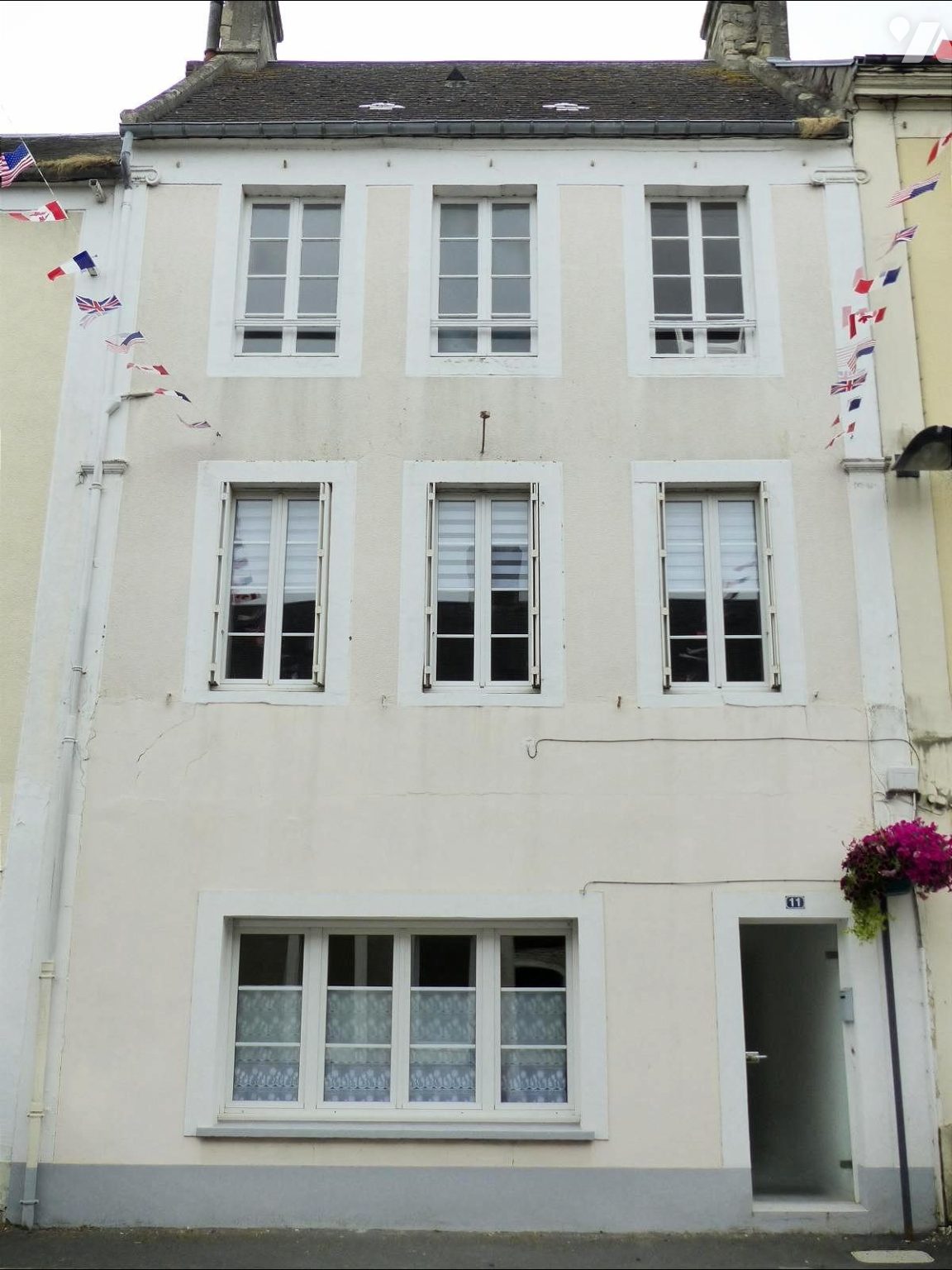 Maison 6 pièces 201 m² · à Isigny-sur-Mer · 201 m² · 140 000 €