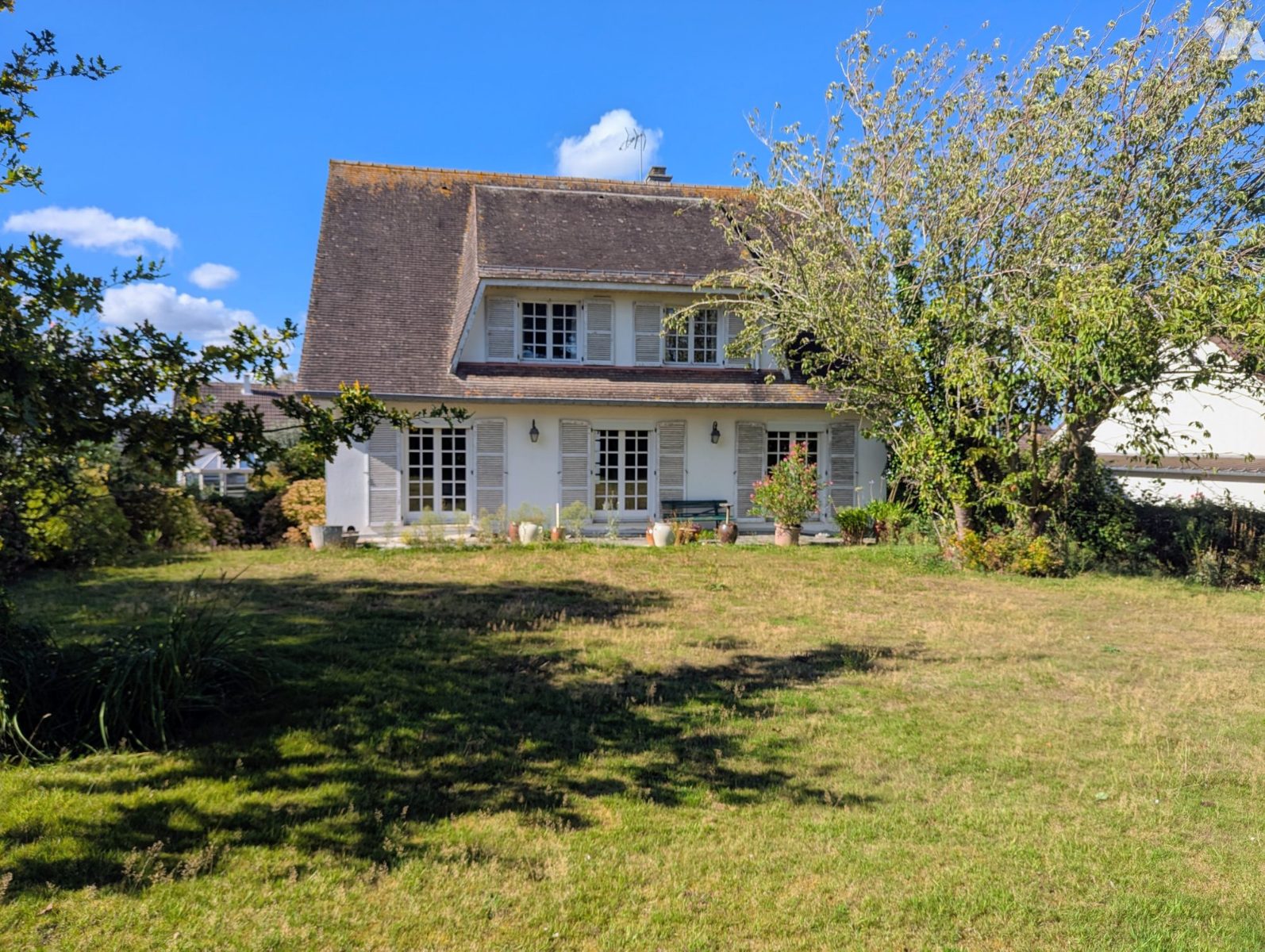Maison 6 pièces 143 m² · à Isigny-sur-Mer · 143 m² · 197 000 €