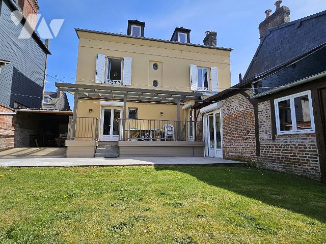 Maison 7 pièces 165 m² · à Lisieux · 165 m² · 315 000 €