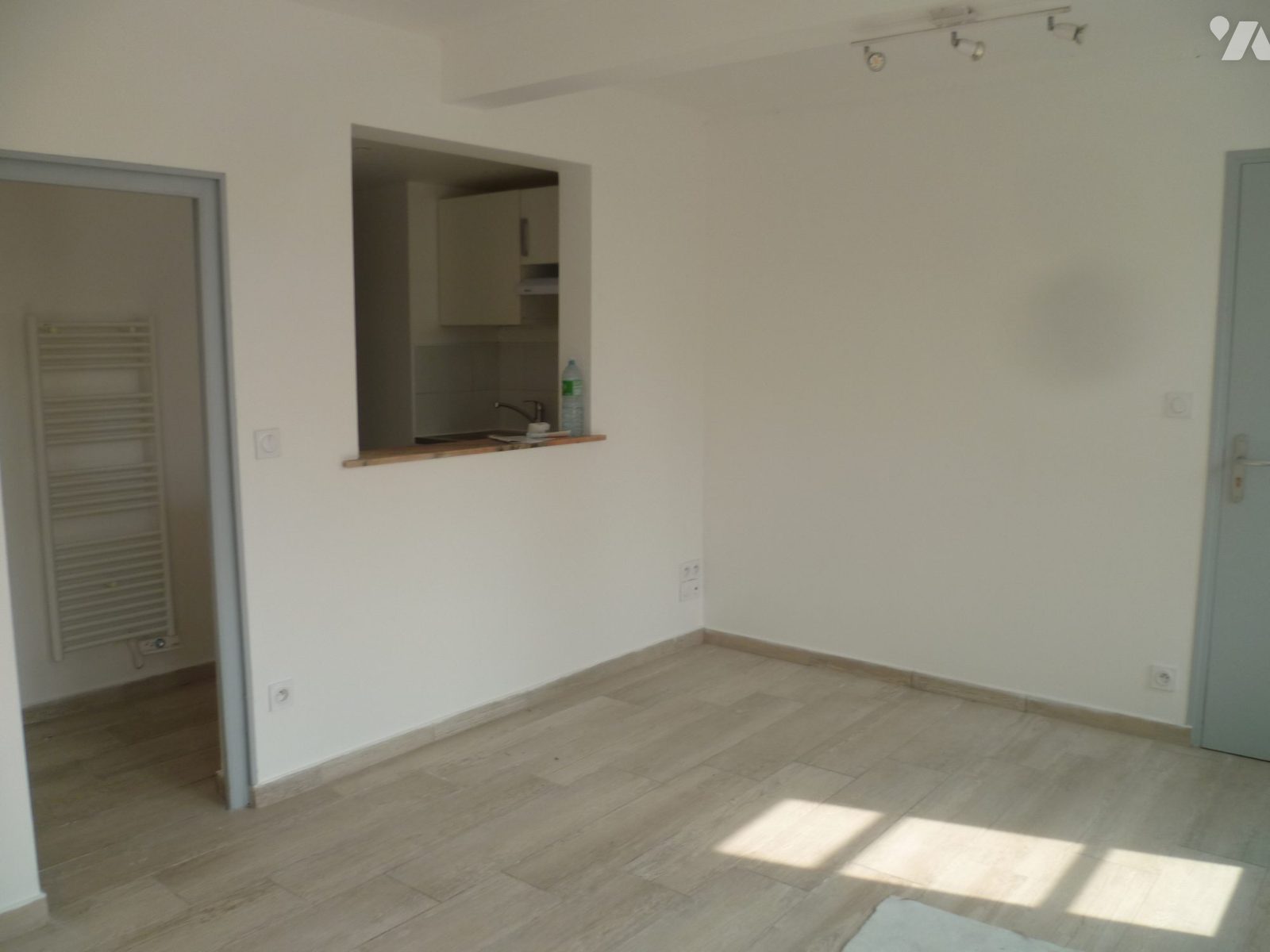 Appartement 1 pièce 25 m² · à Pont-l'Évêque · 24,9 m² · 420 €/mois