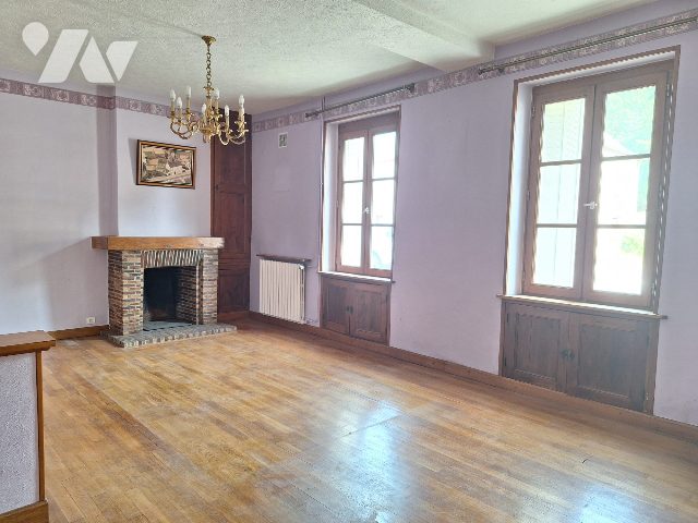 Maison 6 pièces 114 m² · à Chapelle-d'Angillon · 114,1 m² · 106 000 €