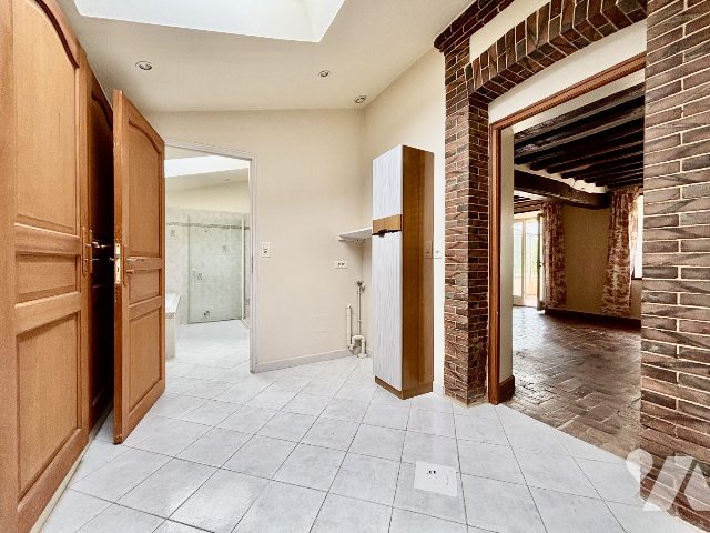 Maison 6 pièces 160 m² · à Courdemanche · 160 m² · 210 000 €