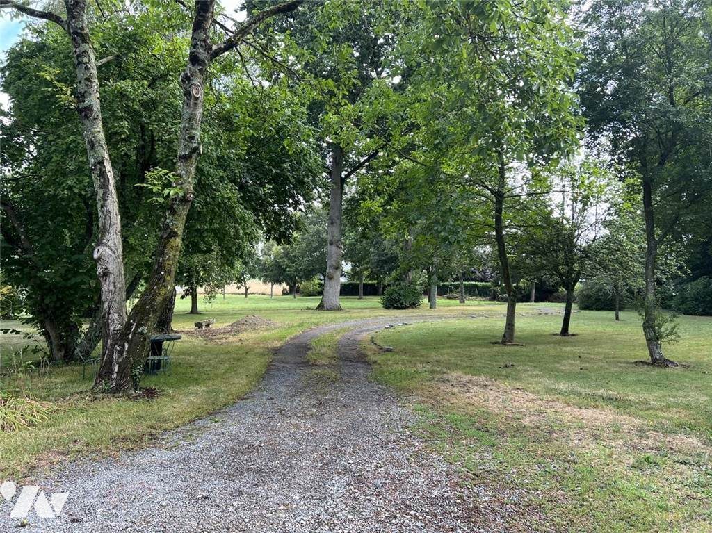 LOCATION appartement-VERN SUR SEICHE (35)