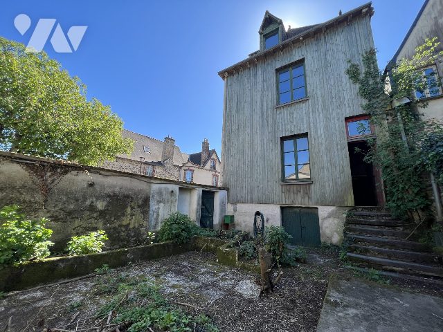 Maison 7 pièces 190 m² · à Châteaugiron · 190 m² · 200 000 €