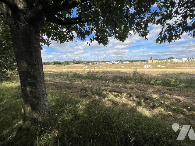 Terrain 377 m² · à Châteaugiron · 377 m² · 84 825 €