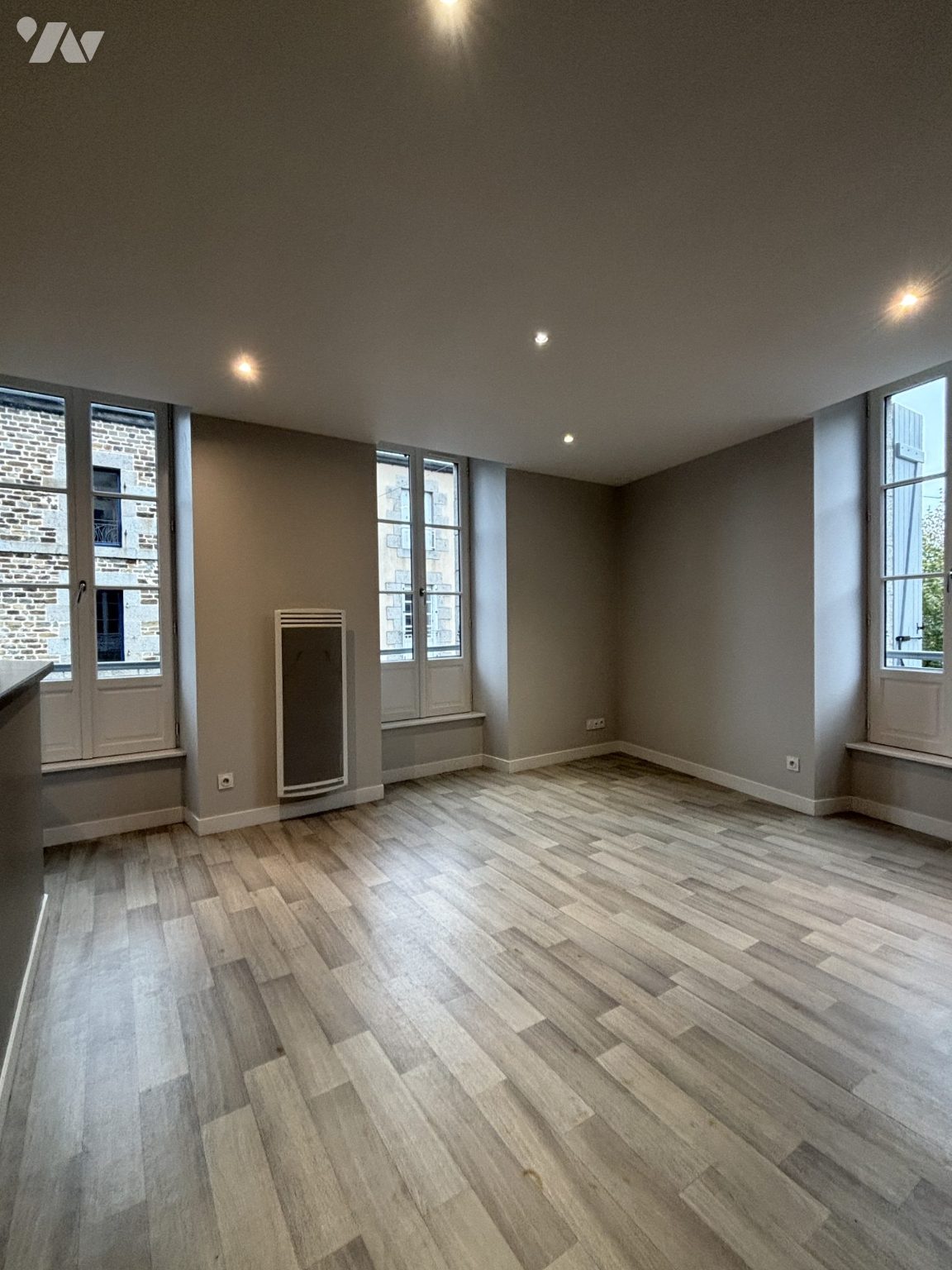 LOCATION appartement-FOUGERES (35)