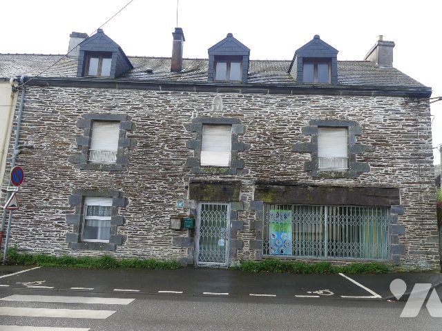 Immeuble 165 m² · à Saint-Martin-sur-Oust · 165 m² · 135 000 €