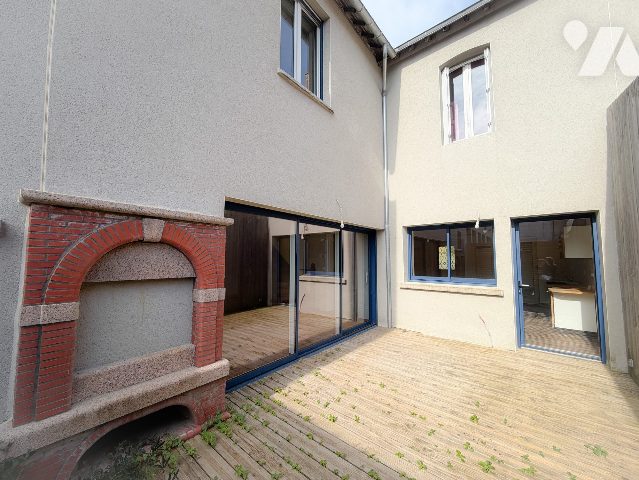 Maison 8 pièces 146 m² · à Bain-de-Bretagne · 146 m² · 221 760 €