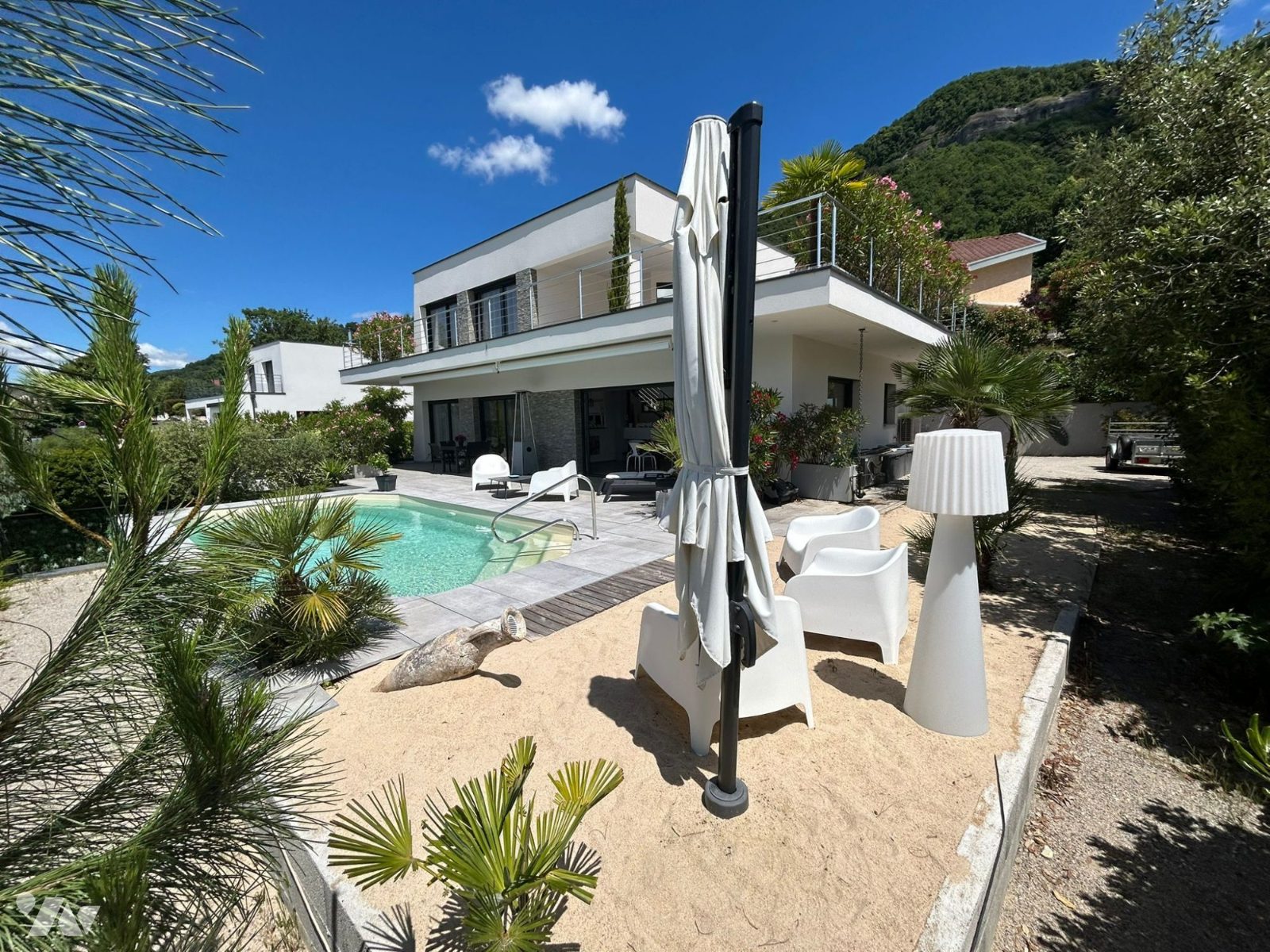 Maison 4 pièces 250 m² · à Voiron · 250 m² · 900 000 €