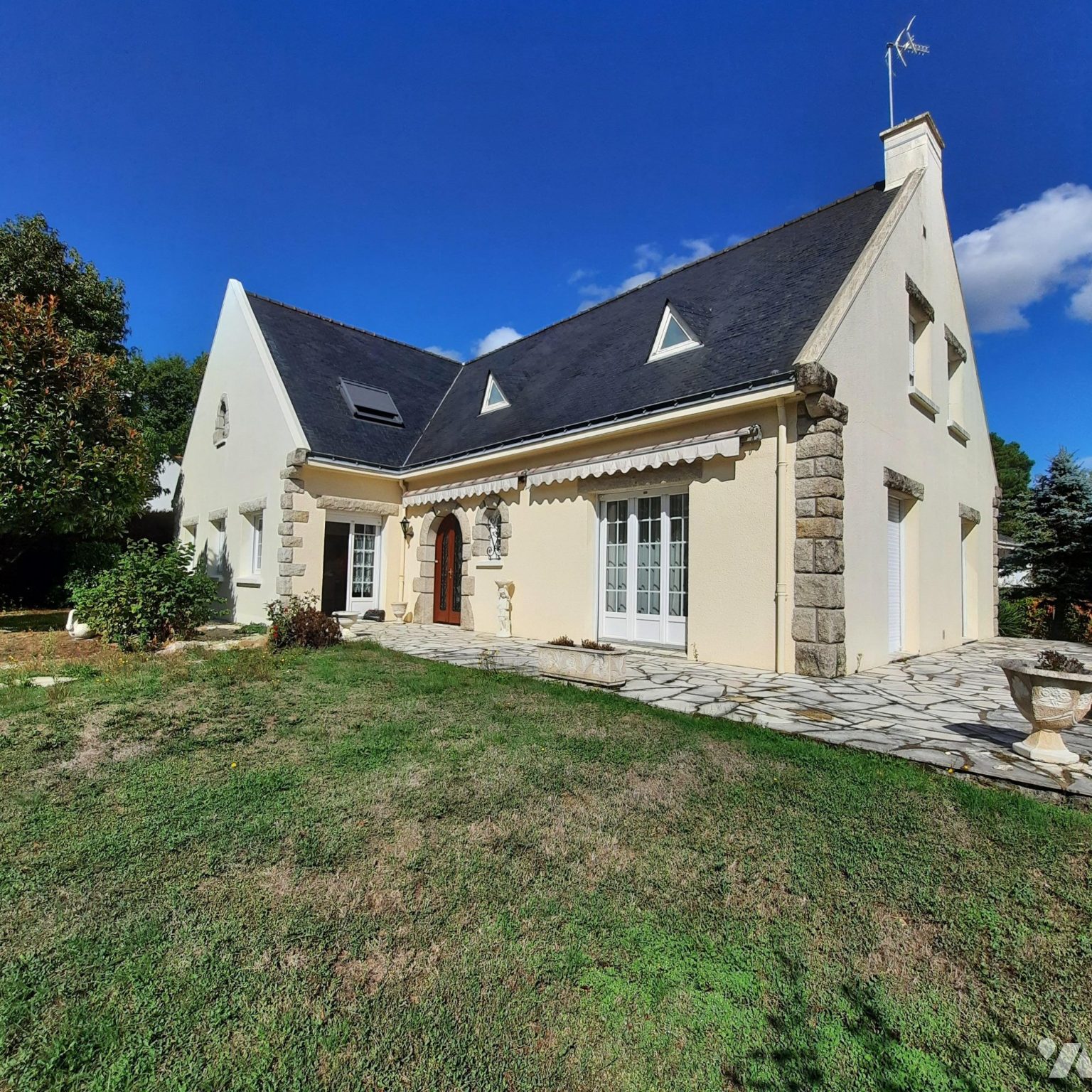 Maison 7 pièces 212 m² · à Sautron · 212 m² · 450 000 €
