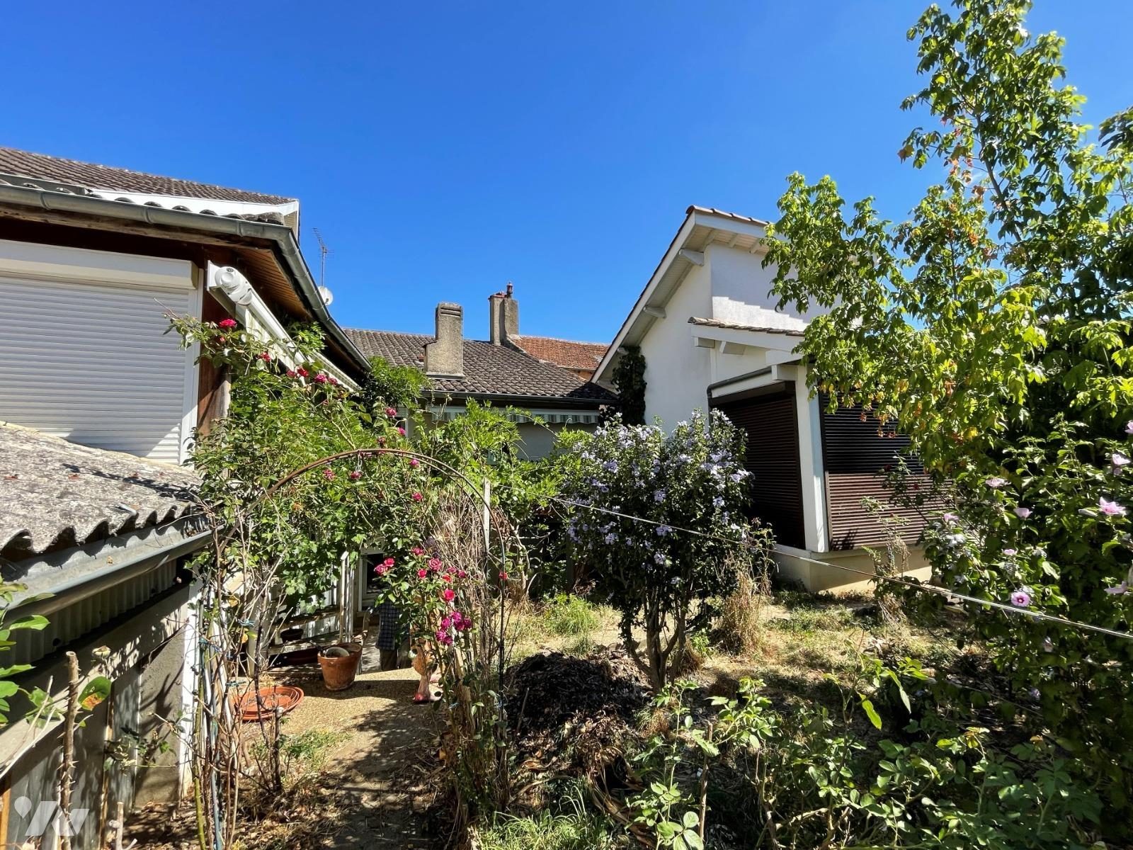 Maison 7 pièces 250 m² · à Lacapelle-Marival · 250 m² · 180 000 €