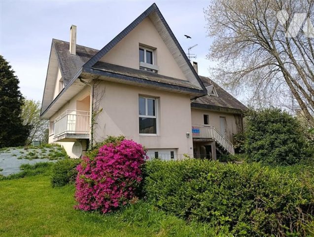 Maison 294m² — Roncey