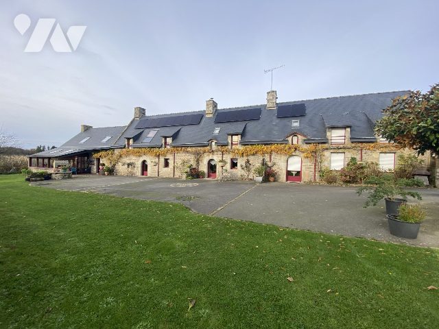 Maison 12 pièces 295 m² · à Languidic · 295 m² · 650 000 €