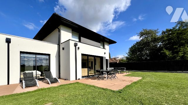 Vente - Maison / villa - MERIGNIES - 137 m² - 5 pièces - VM376-59028