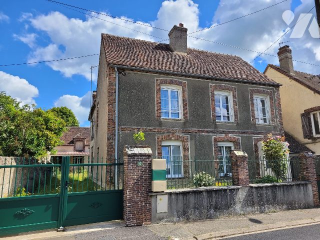 Maison 6 pièces 184 m² · à Manou · 184 m² · 174 900 €