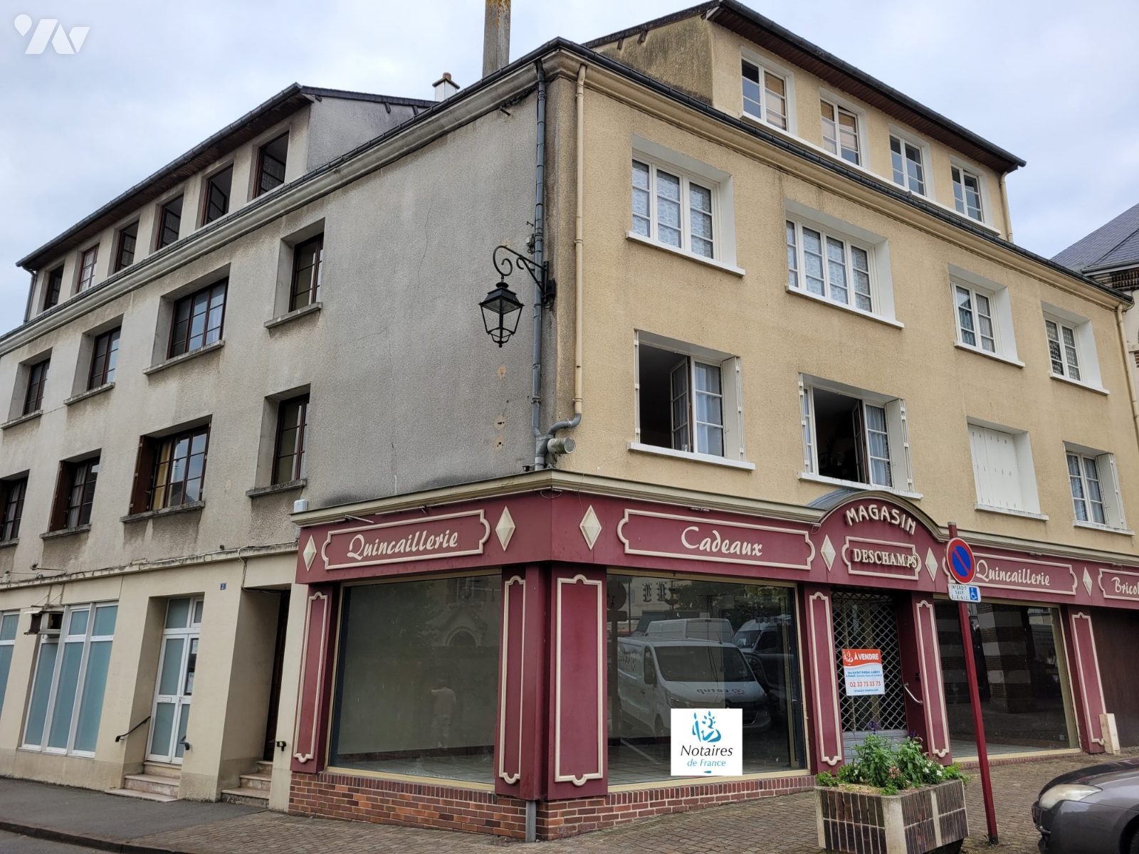 Immeuble 822 m² · à Longny les Villages · 822 m² · 298 000 €