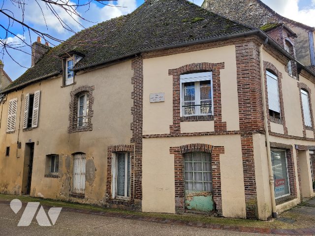 Maison 5 pièces 99 m² · à Longny les Villages · 99 m² · 45 000 €