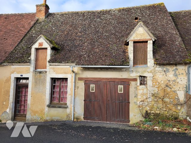 Parking Rémalard en Perche · 27 560 €