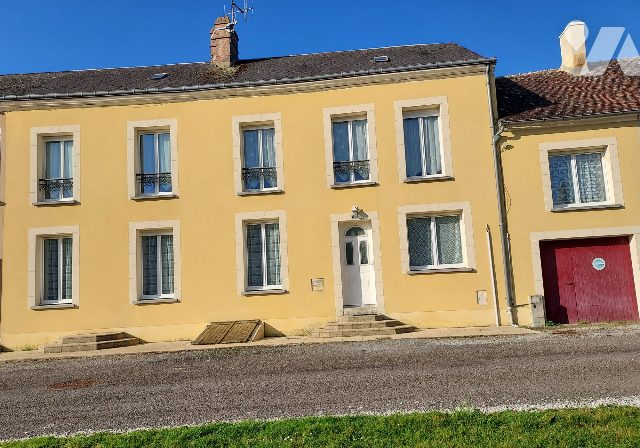 Maison 5 pièces 138 m² · à Mauves-sur-Huisne · 137,5 m² · 172 000 €