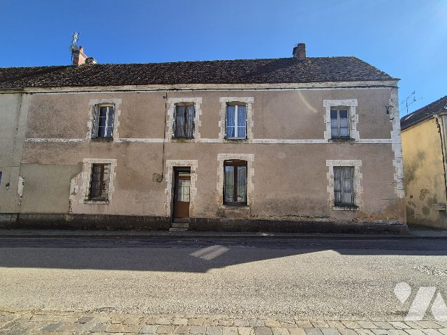 Maison 6 pièces 153 m² · à Mortagne-au-Perche · 153 m² · 60 000 €