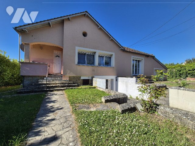 Maison 5 pièces 112 m² · à Mortagne-au-Perche · 111,9 m² · 180 000 €