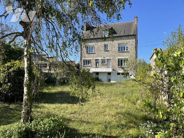 Maison 7 pièces 191 m² · à Mortagne-au-Perche · 191 m² · 200 000 €