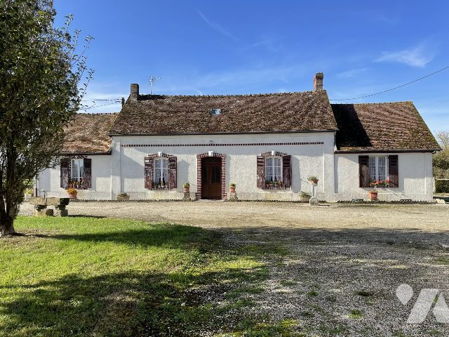 Maison 4 pièces 112 m² · au Mêle-sur-Sarthe · 112,1 m² · 700 000 €