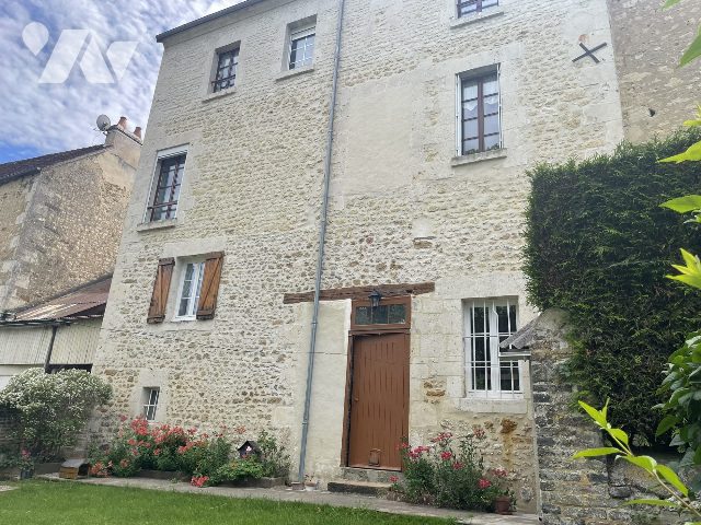 Maison 6 pièces 115 m² · à Mortagne-au-Perche · 114,9 m² · 170 000 €