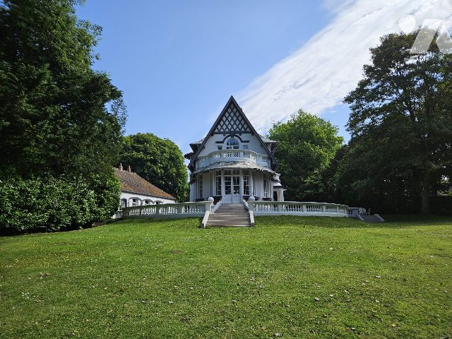 Maison 8 pièces 436 m² · à Wacquinghen · 436 m² · 1 220 700 €