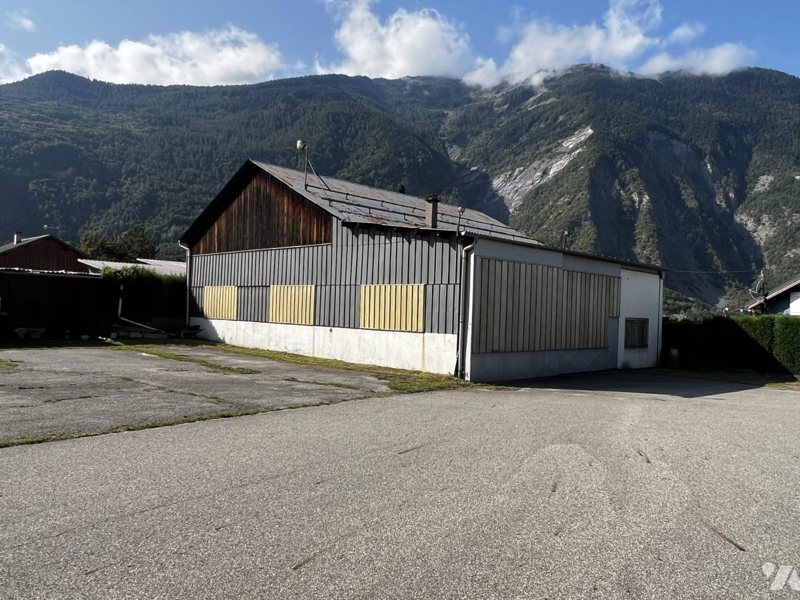VENTE immeuble-ST JULIEN MONT DENIS (73)