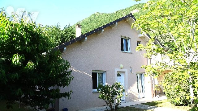 Maison 6 pièces 160 m² · à Challes-les-Eaux · 160 m² · 649 000 €