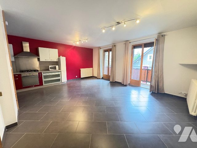 Maison 4 pièces 87 m² · à Monnetier-Mornex · 86,8 m² · 350 000 €