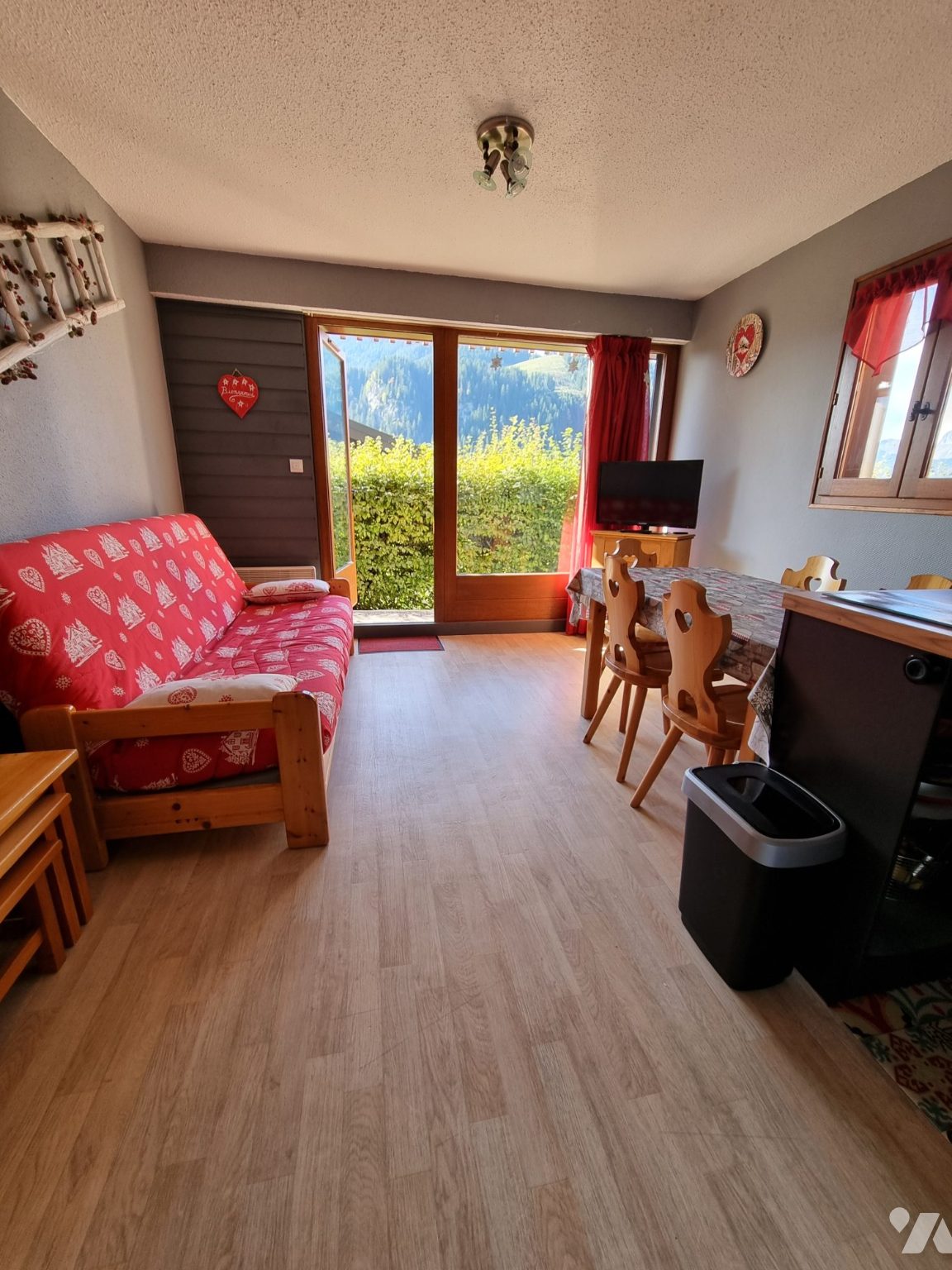 VENTE appartement-CHATEL (74)
