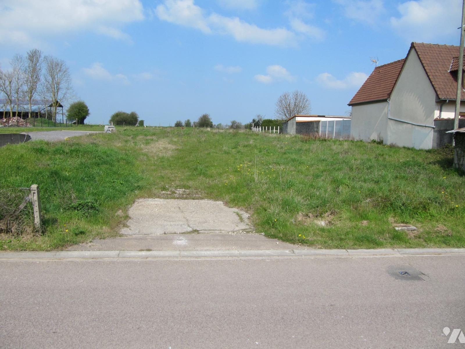 Terrain — Monchy-sur-Eu