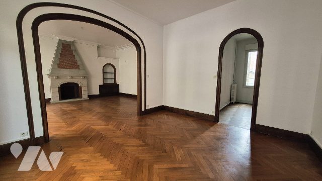 Sale - Apartment - DIEPPE - 8 rooms - VA2023-76046