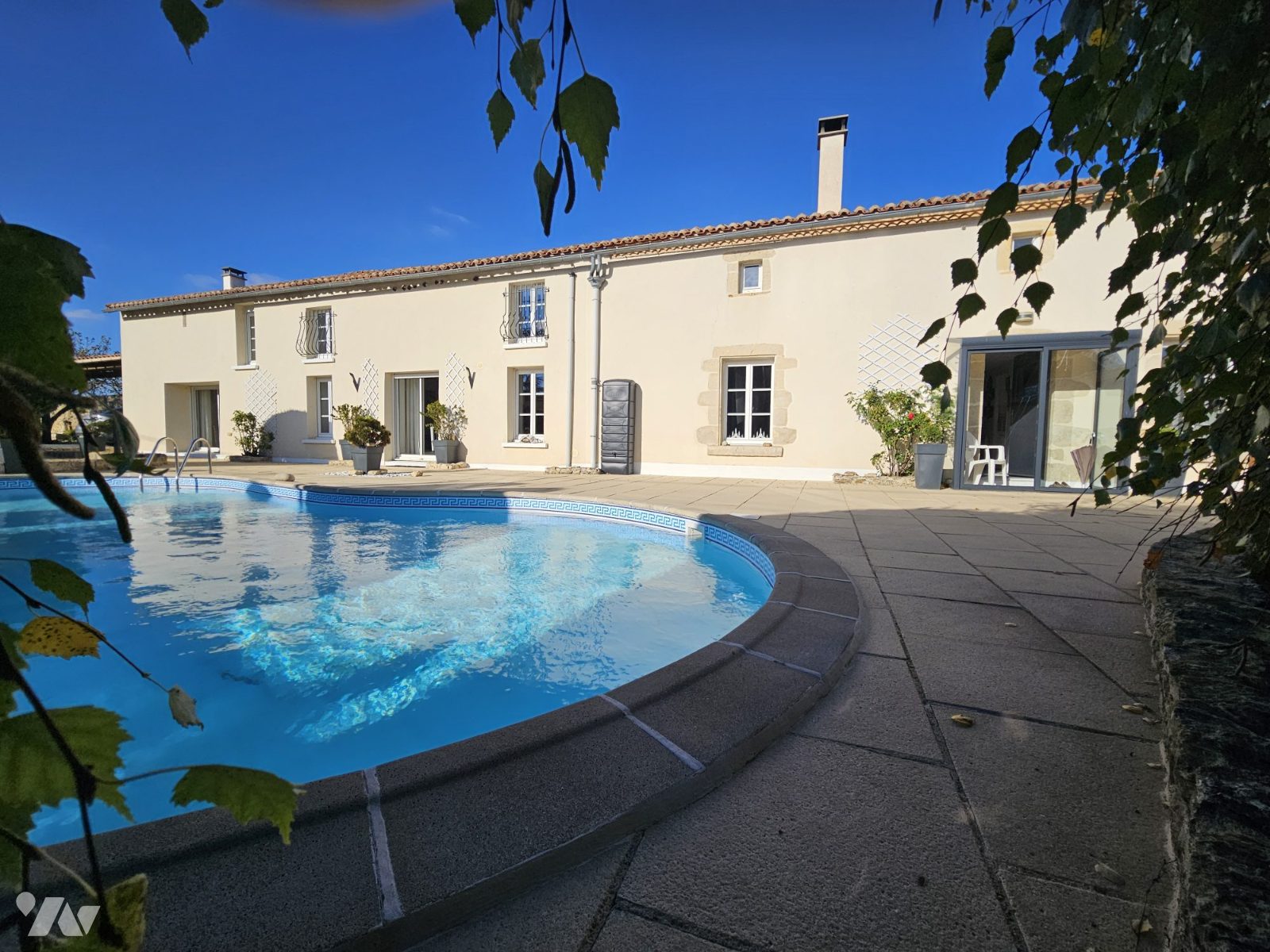 VENTE maison-ST JOUIN DE MARNES (79)