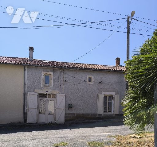 Maison 3 pièces 117 m² · à Loubillé · 117 m² · 48 150 €