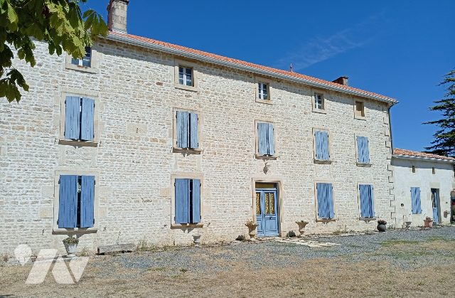 Maison 7 pièces 187 m² · à Valdelaume · 187 m² · 267 500 €