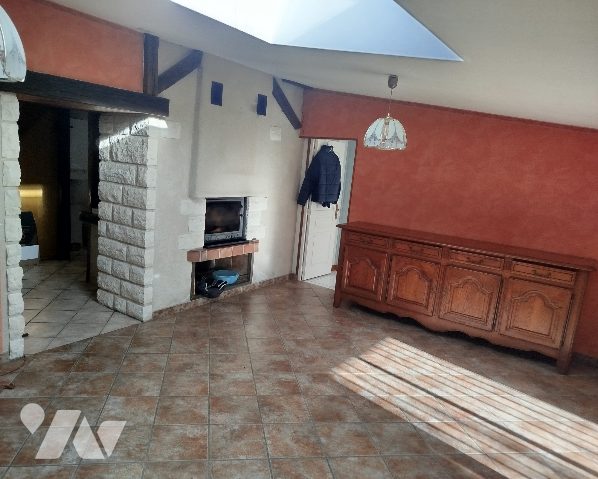 Vente - Maison / villa - FONTAINE LE COMTE - 82,03 m² - 4 pièces - VM375-86010