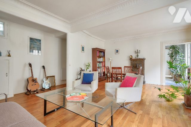 Appartement a louer paris-18e-arrondissement - 3 pièce(s) - 65 m2 - Surfyn
