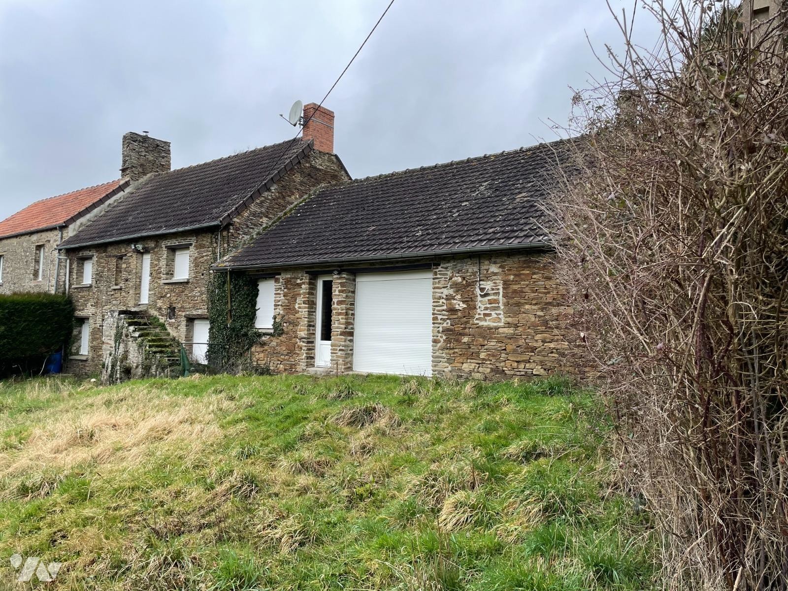 Maison 7 pièces 159 m² · à Cahagnes · 159 m² · 160 000 €